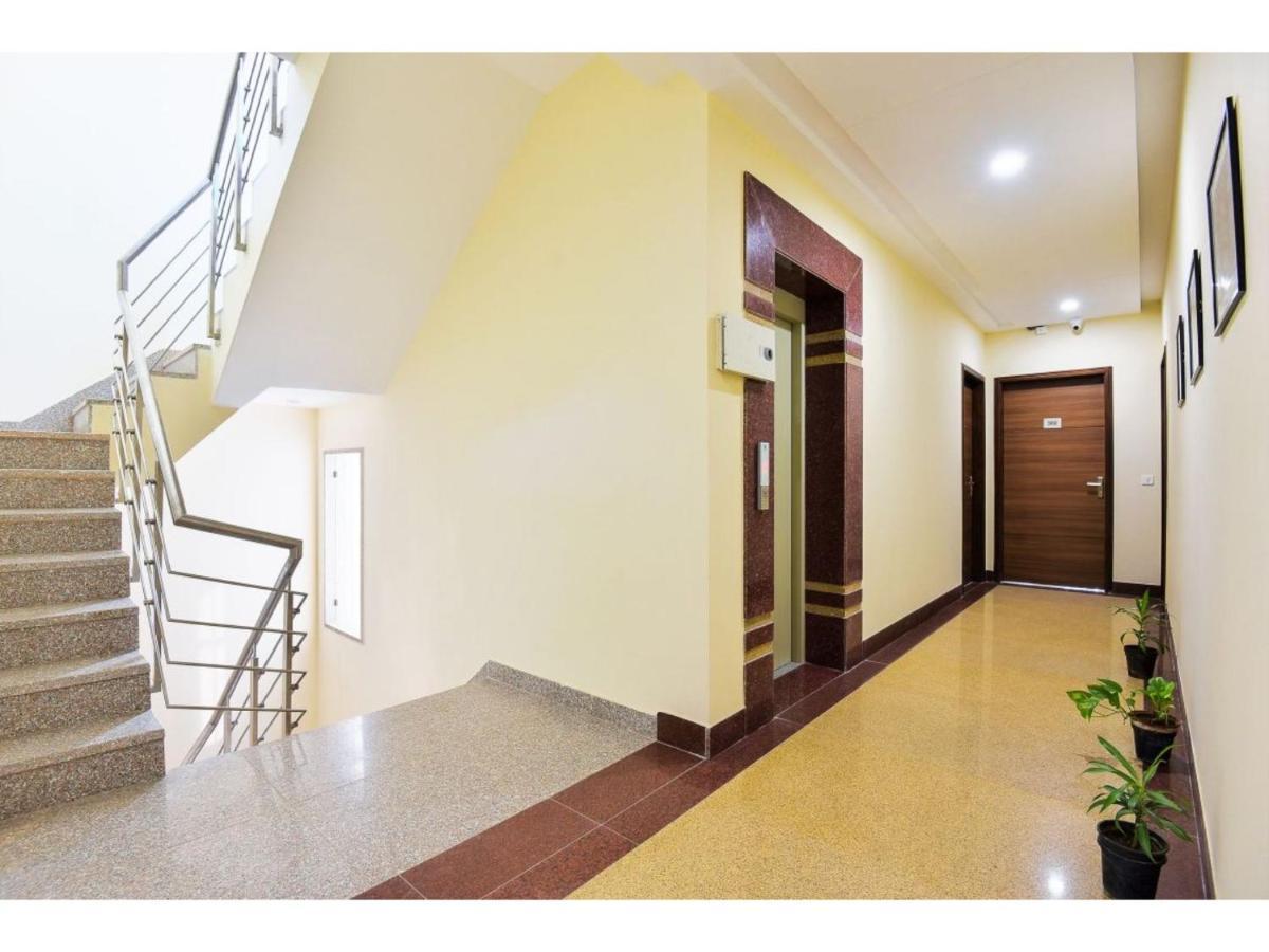 Bluo Studio5 Golf Course Road - Gym, Terrace Garden Gurgaon Exterior foto